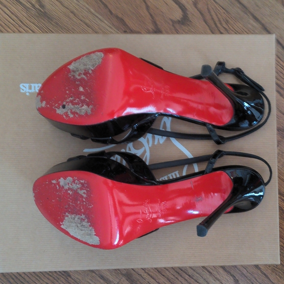 Classic Louboutin stilettos - Picture 5 of 9